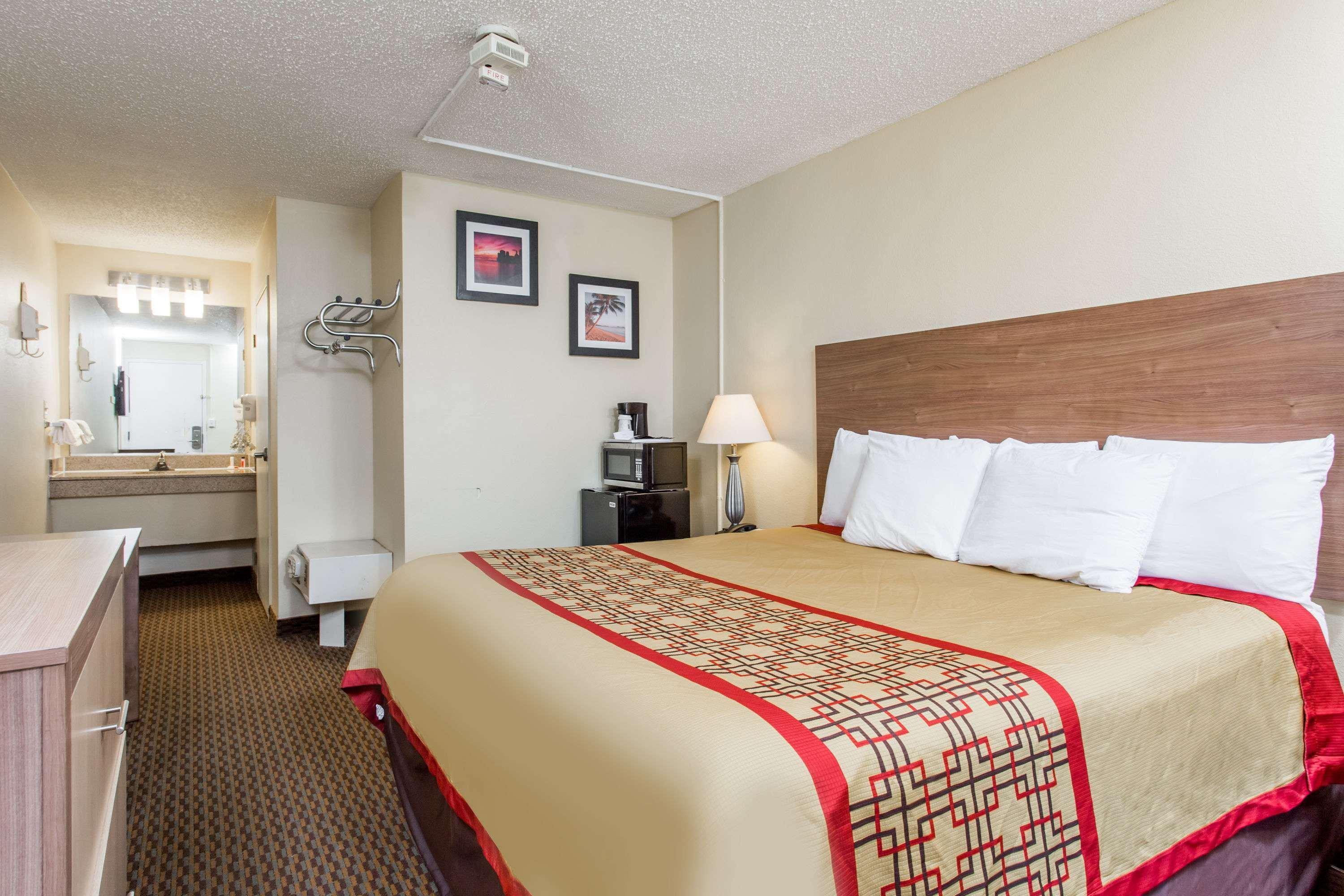 Days Inn By Wyndham Norfolk Airport Dış mekan fotoğraf