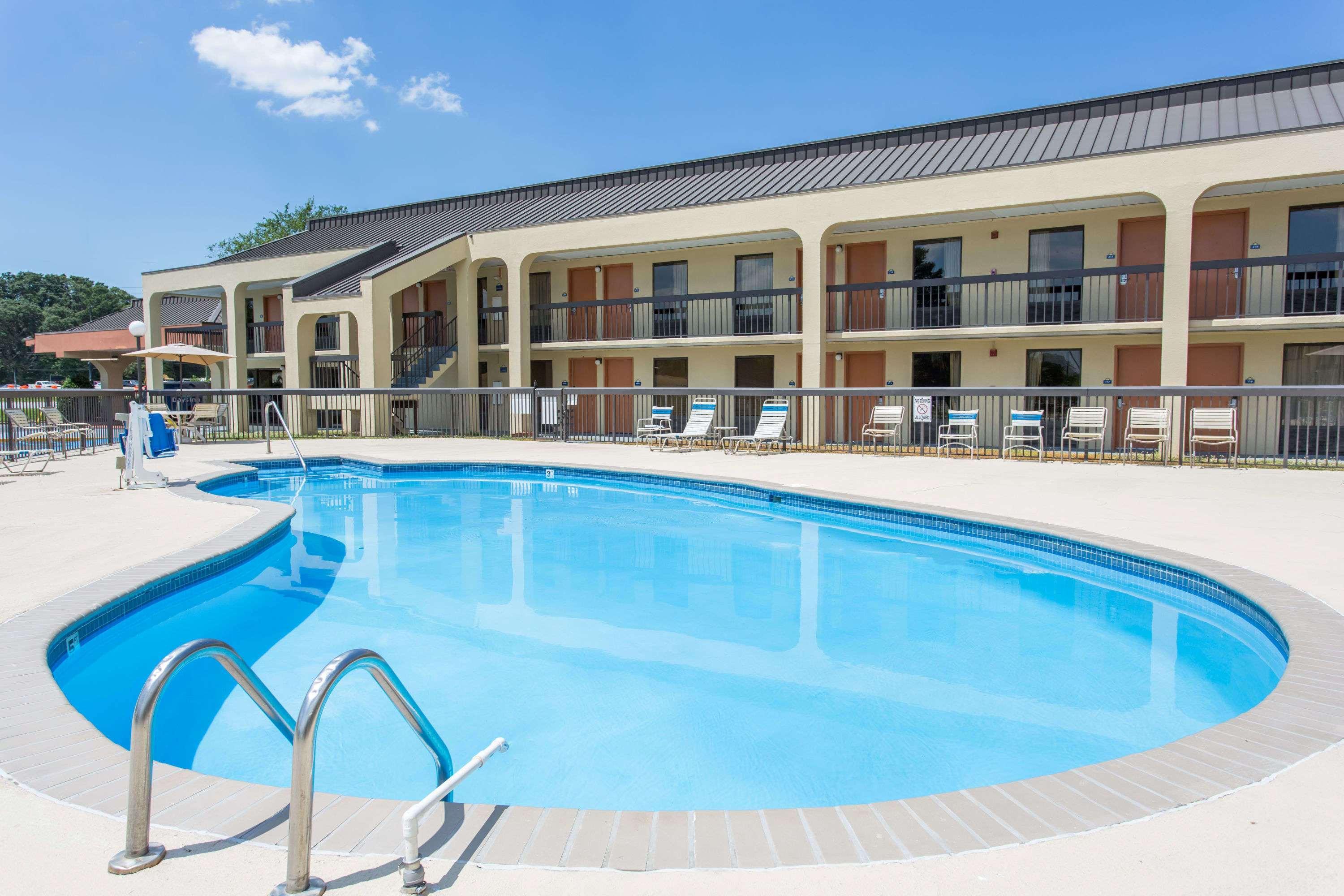 Days Inn By Wyndham Norfolk Airport Dış mekan fotoğraf