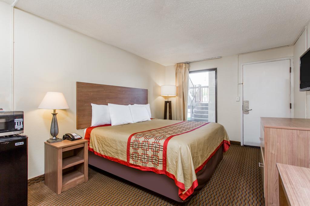 Days Inn By Wyndham Norfolk Airport Dış mekan fotoğraf